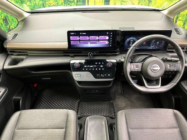 NISSAN
