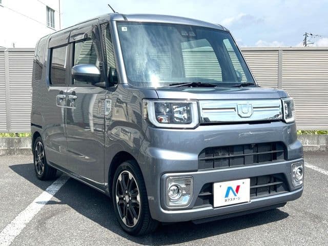 Car thumbnail 4