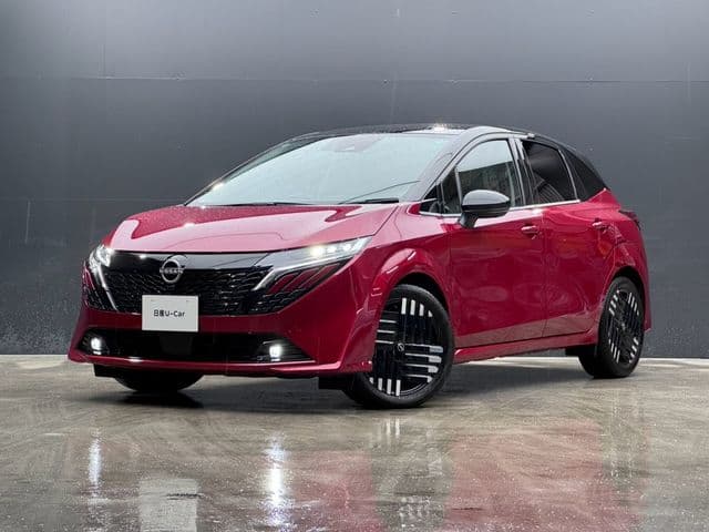NISSAN AURA