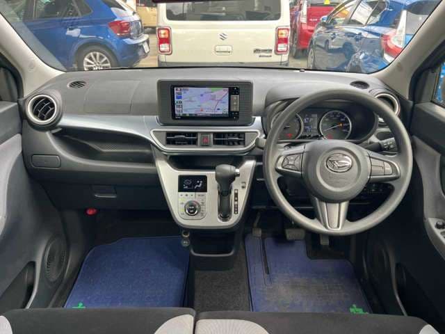 Car thumbnail 4