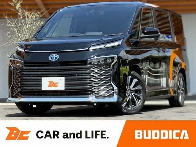 TOYOTA VOXY HYBRID