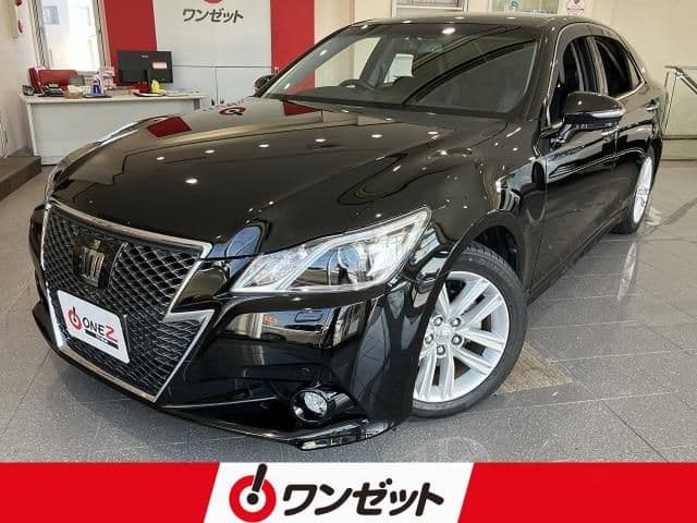 TOYOTA CROWN sedan