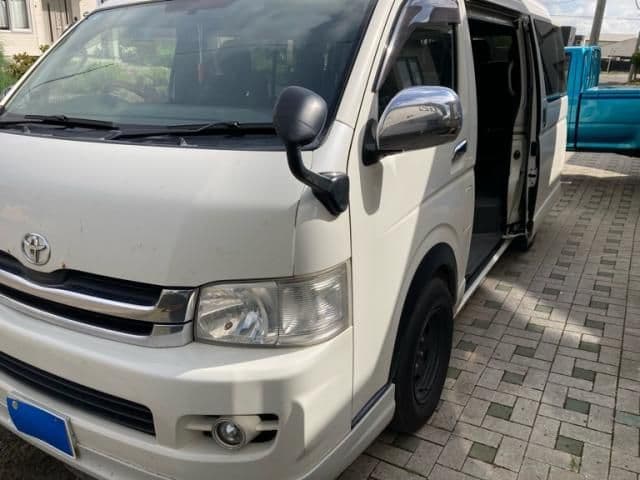 TOYOTA HIACE wagon 4WD