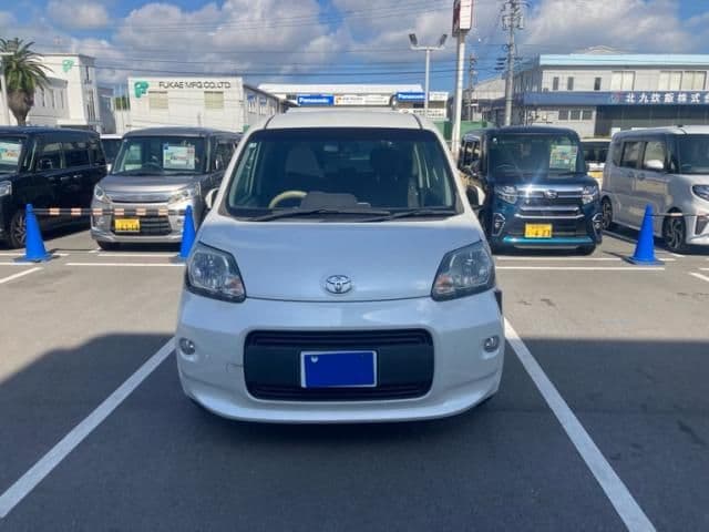 TOYOTA PORTE