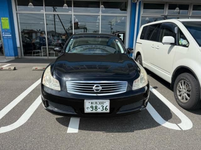 NISSAN SKYLINE