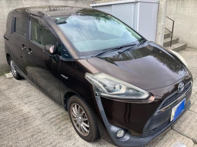 TOYOTA SIENTA HYBRID