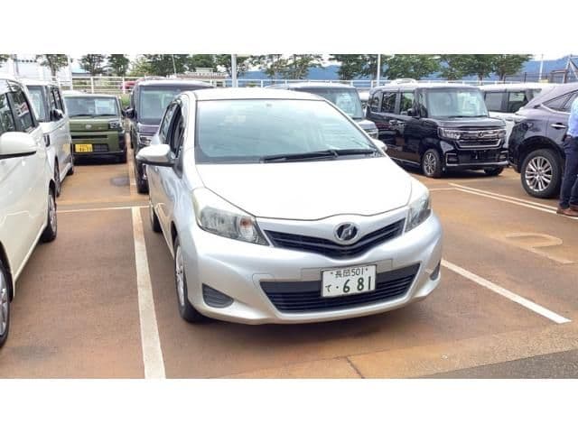 TOYOTA VITZ