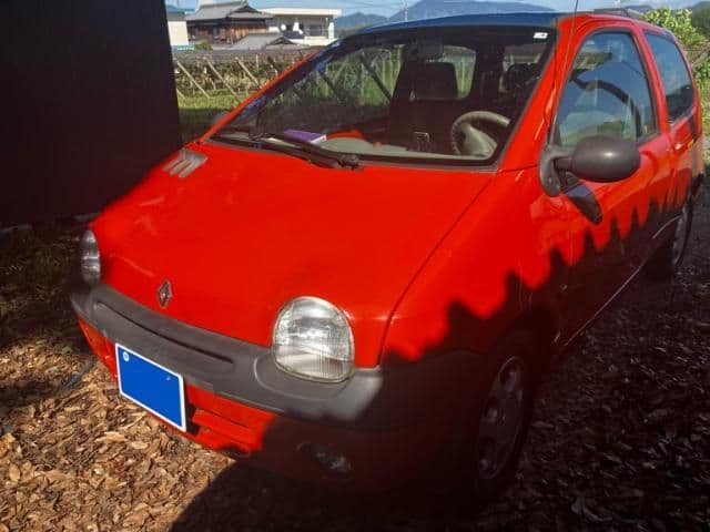 RENAULT