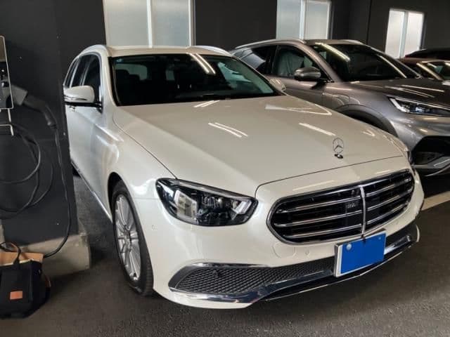 MERCEDES BENZ