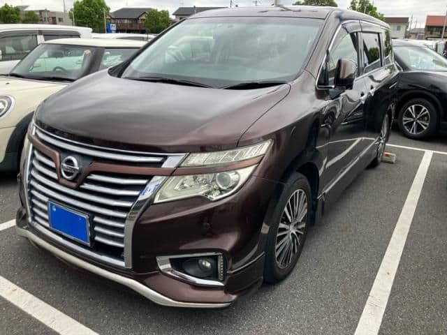 NISSAN ELGRAND