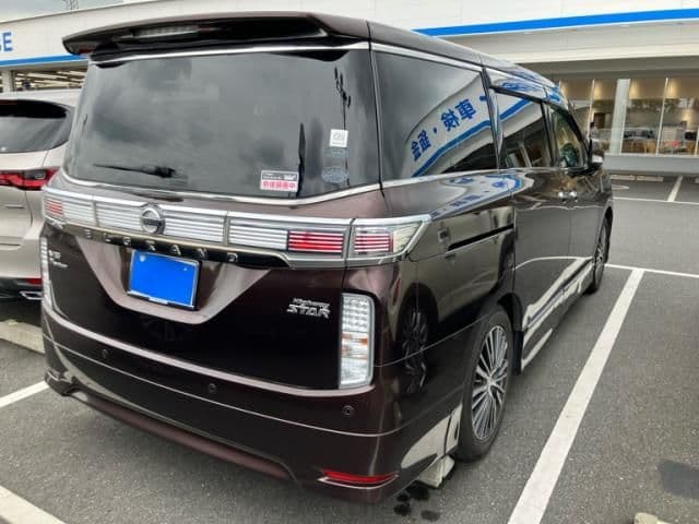 Car thumbnail 3