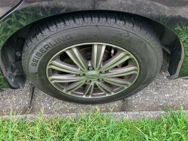 Car thumbnail 3