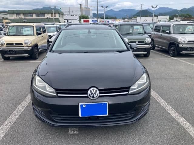 VOLKSWAGEN