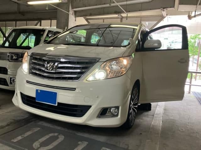TOYOTA ALPHARD 4WD