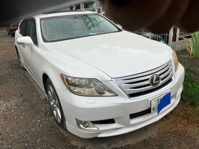 TOYOTA LEXUS LS600h