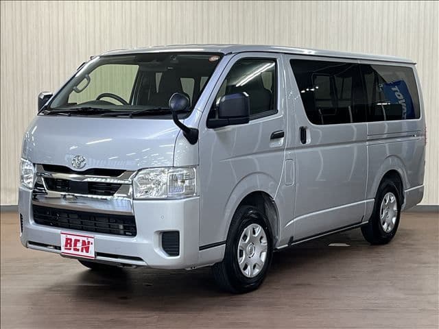 TOYOTA HIACE van 4WD