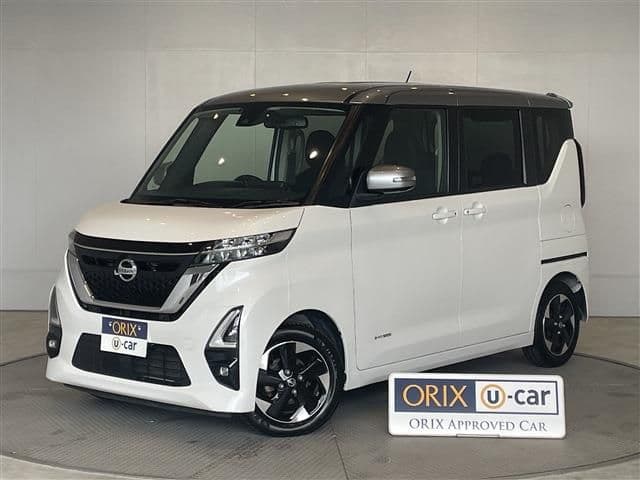 NISSAN ROOX