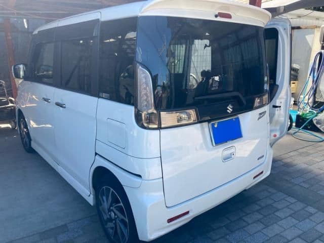 Car thumbnail 3