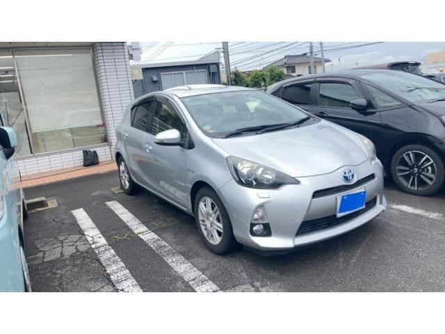 Car image 1