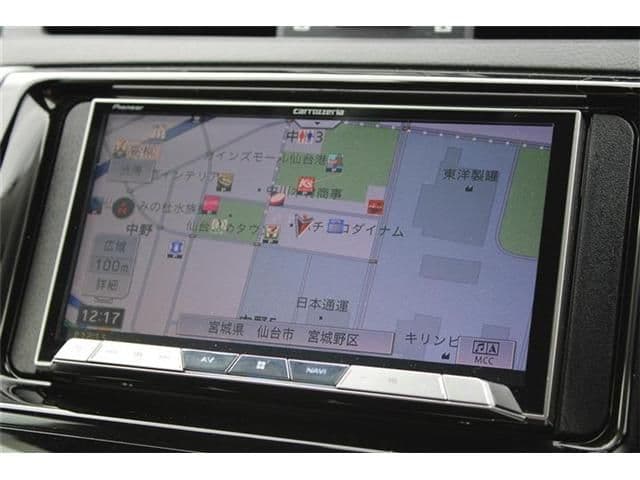 Car thumbnail 3