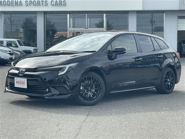 TOYOTA COROLLA TOURING HYBRID 4WD