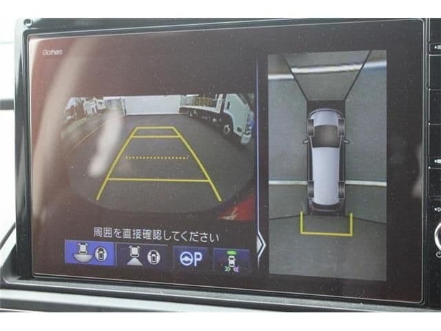 Car thumbnail 3