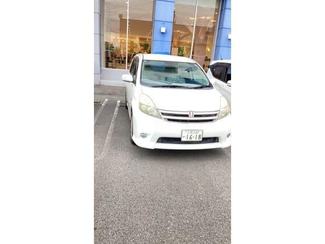 TOYOTA Isis