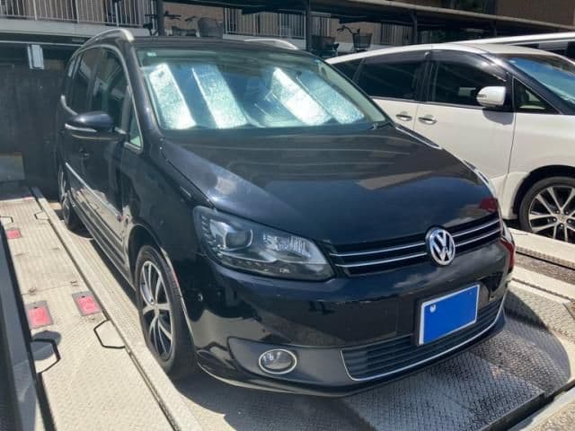 VOLKSWAGEN VOLKSWAGEN GOLF TOURAN