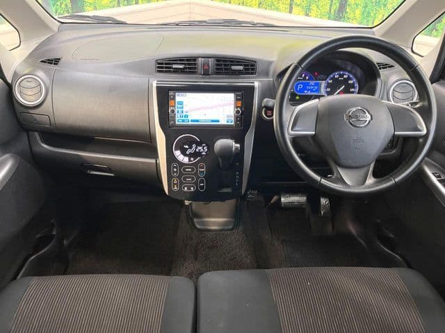 NISSAN