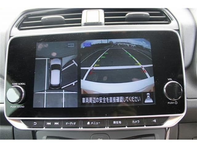 Car thumbnail 4
