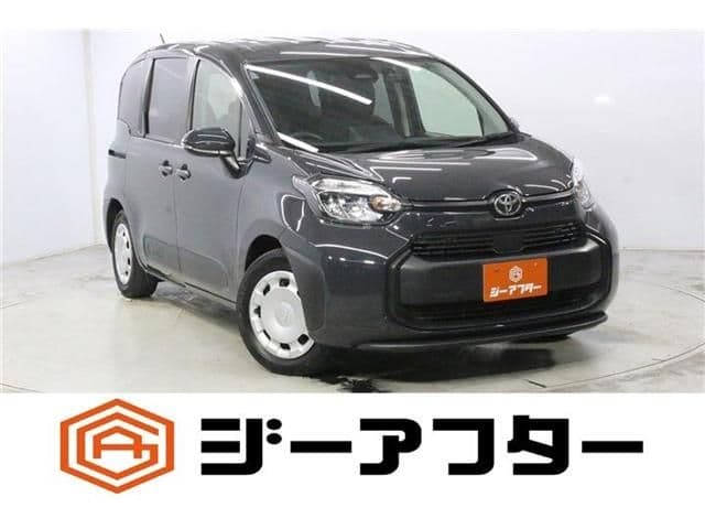 TOYOTA SIENTA HYBRID