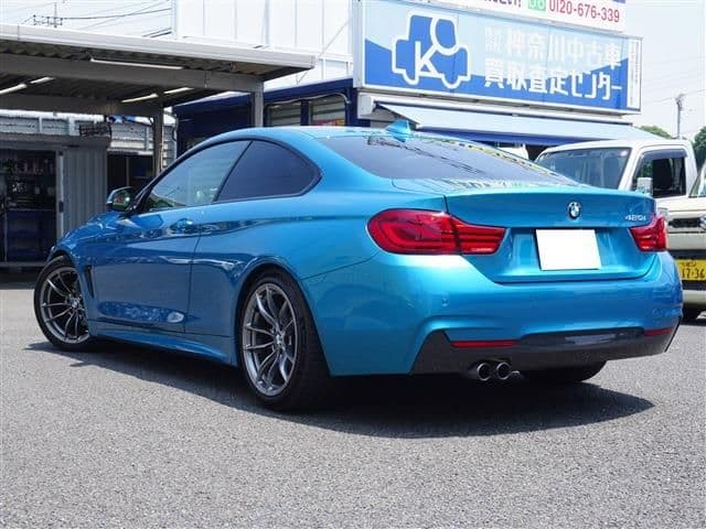 Car thumbnail 4