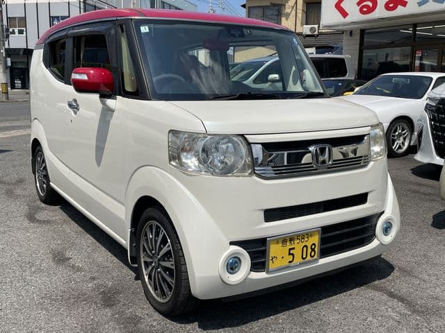 HONDA N BOX SLASH