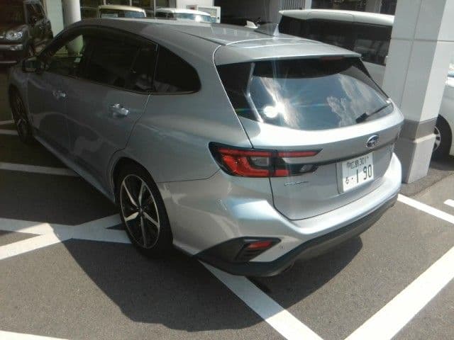 Car thumbnail 3