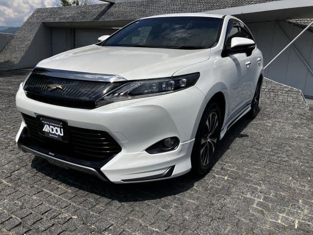 TOYOTA HARRIER 2WD