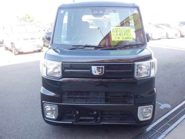 Car thumbnail 3