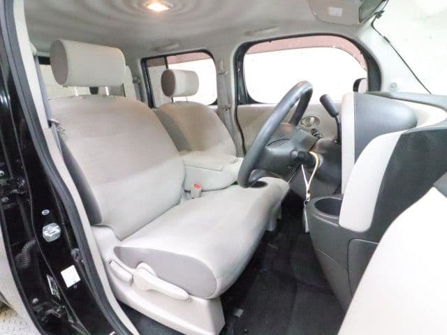 Car thumbnail 4