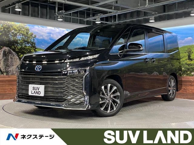 TOYOTA VOXY HYBRID