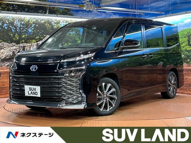 TOYOTA VOXY HYBRID