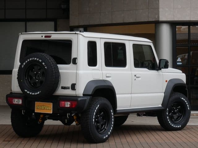 Car thumbnail 3