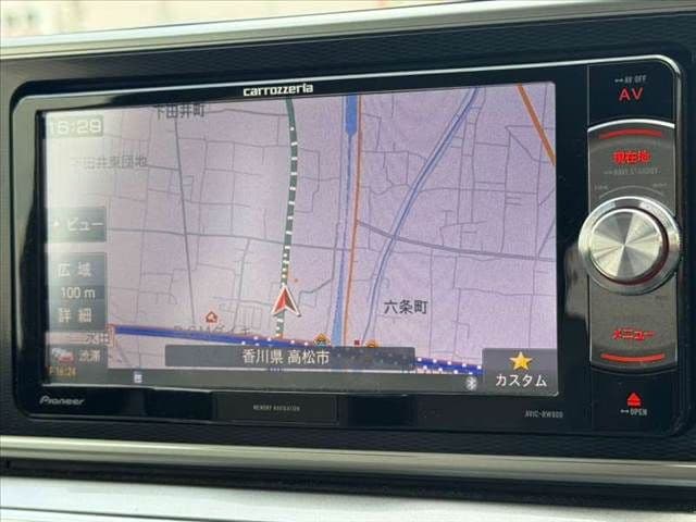 Car thumbnail 3
