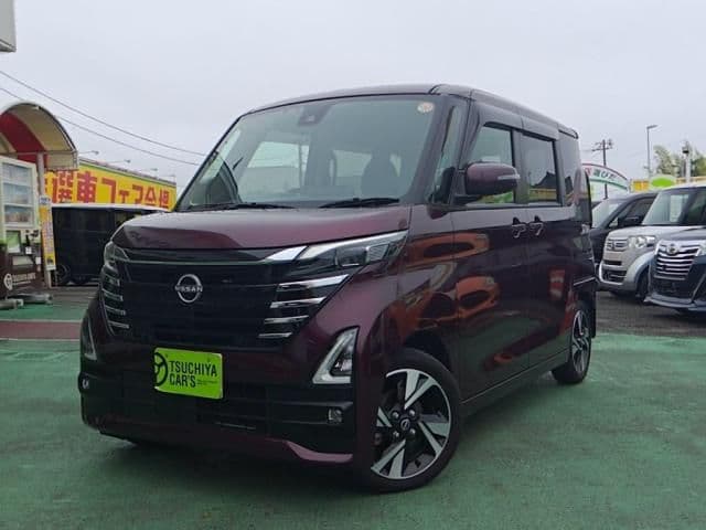 NISSAN ROOX