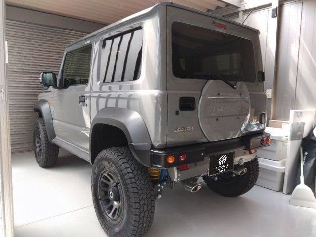 Car thumbnail 3