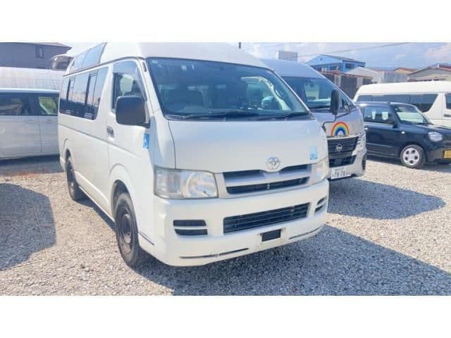 TOYOTA HIACE wagon