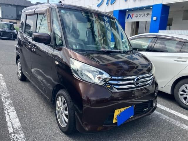 NISSAN DAYZ ROOX
