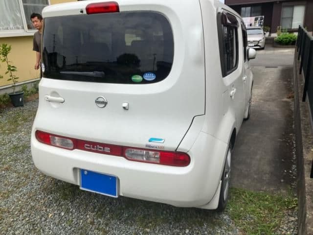 Car thumbnail 3