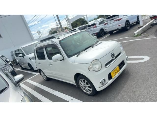 DAIHATSU MIRA Cocoa 4WD