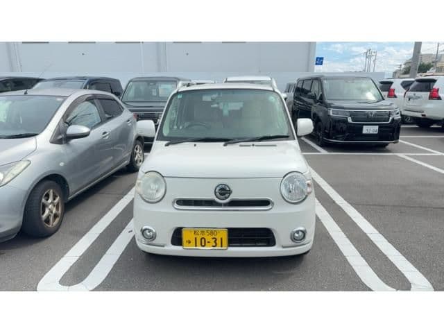Car thumbnail 2
