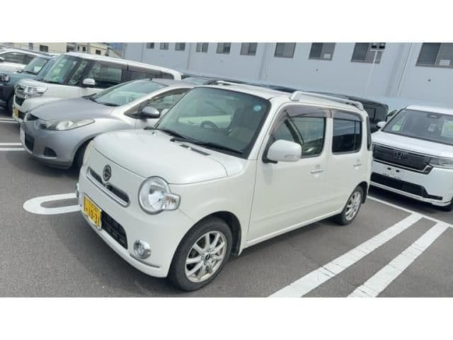 Car thumbnail 3