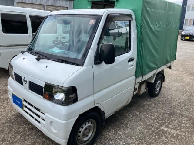 NISSAN CLIPPER truck 4WD